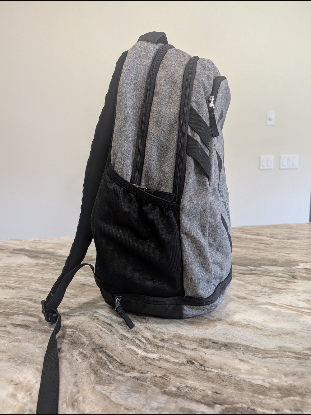 Under Armour Backpack - Picture 2 of 10